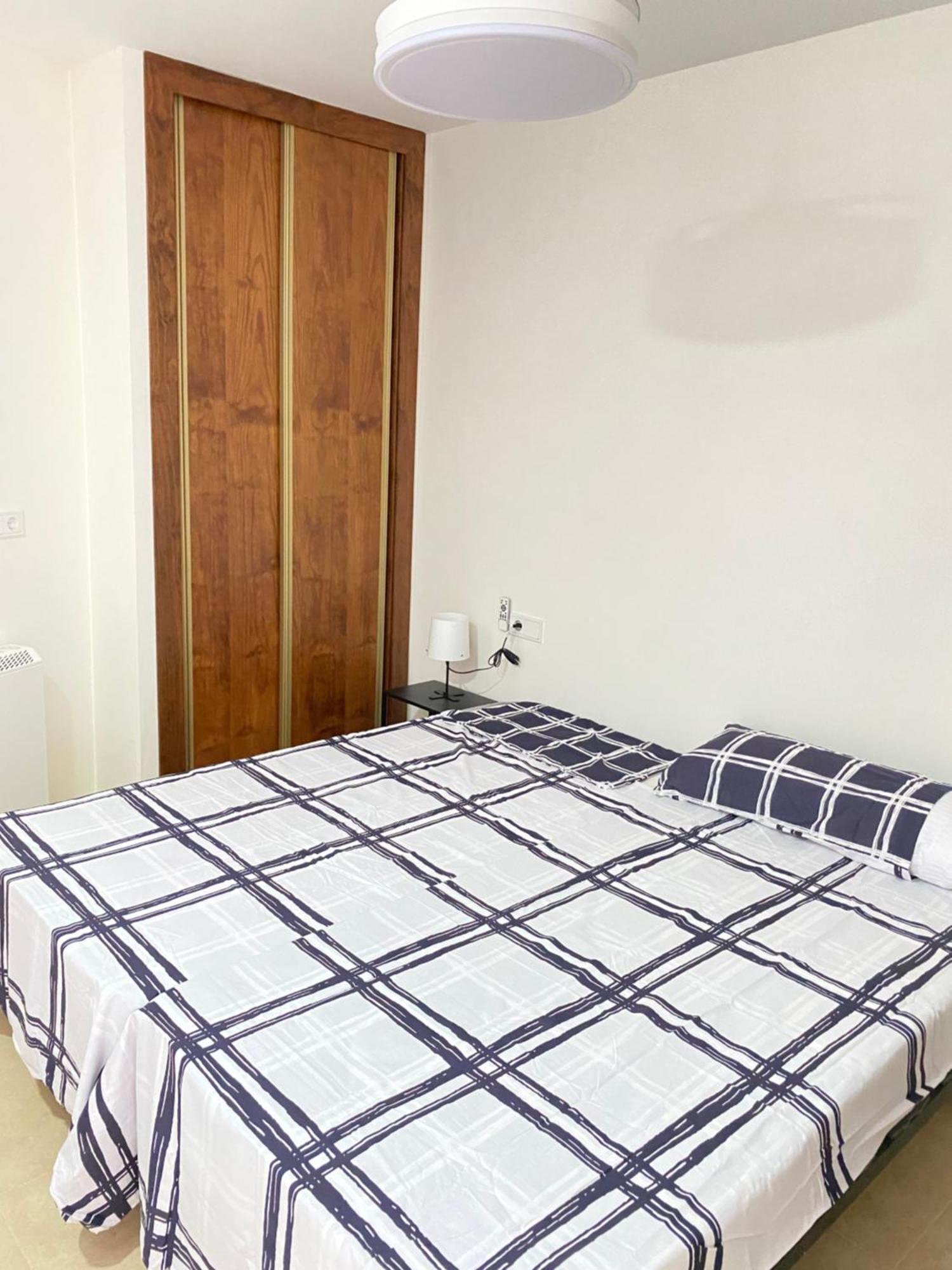 Apartamentos Penaflor Guadix Bagian luar foto