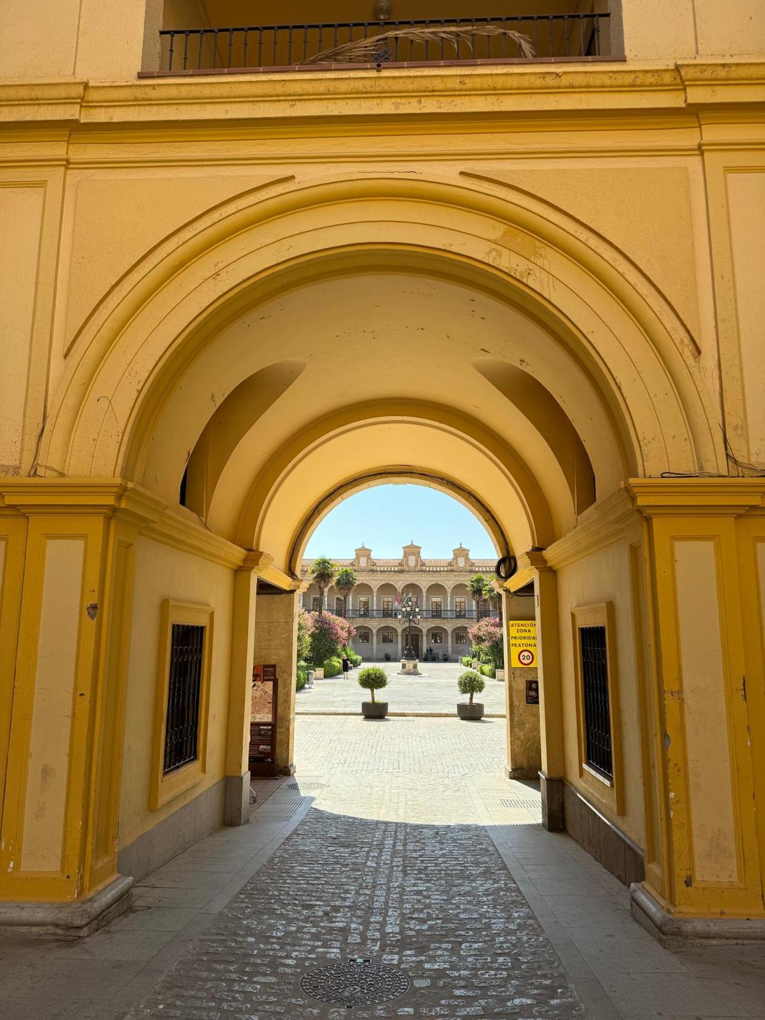 Apartamentos Penaflor Guadix Bagian luar foto